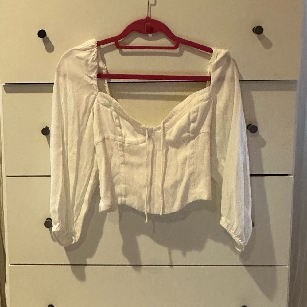 Aritzia White Top